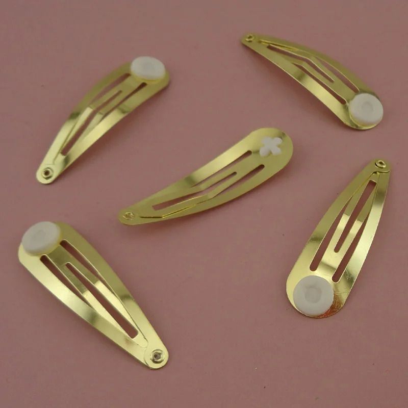 golden hairpins