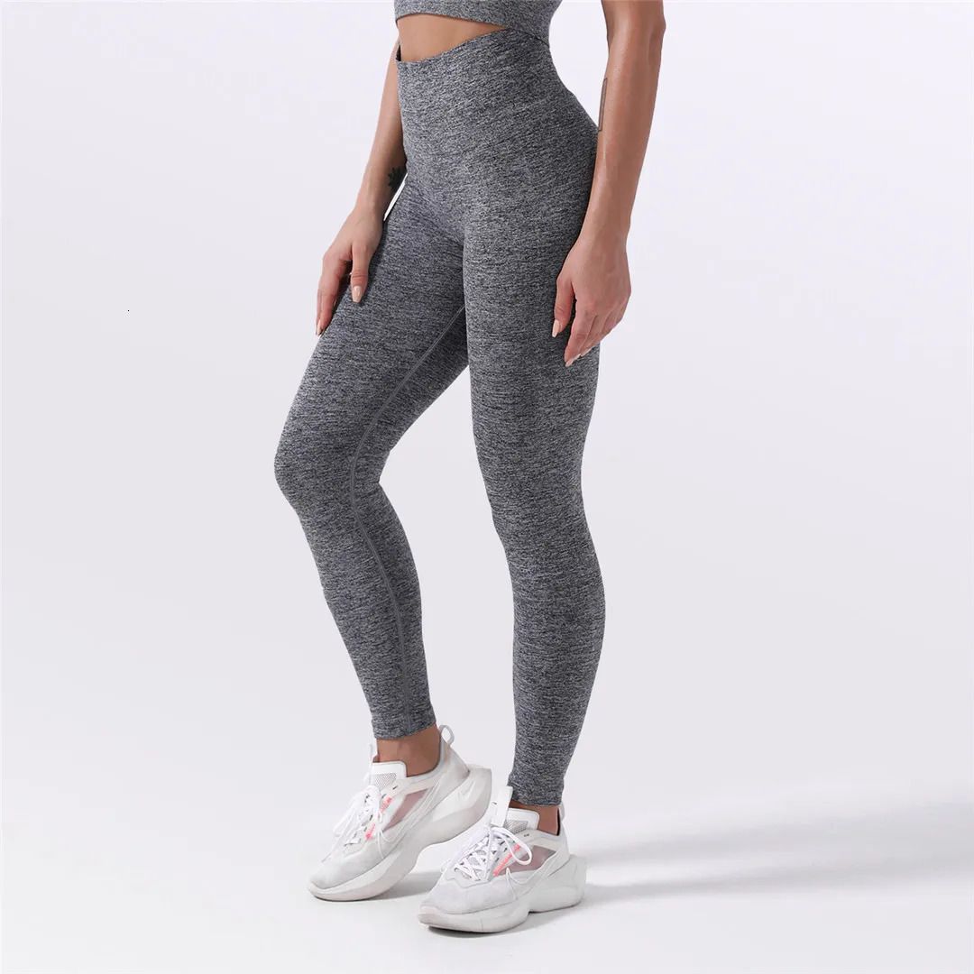 pantalon gris foncé