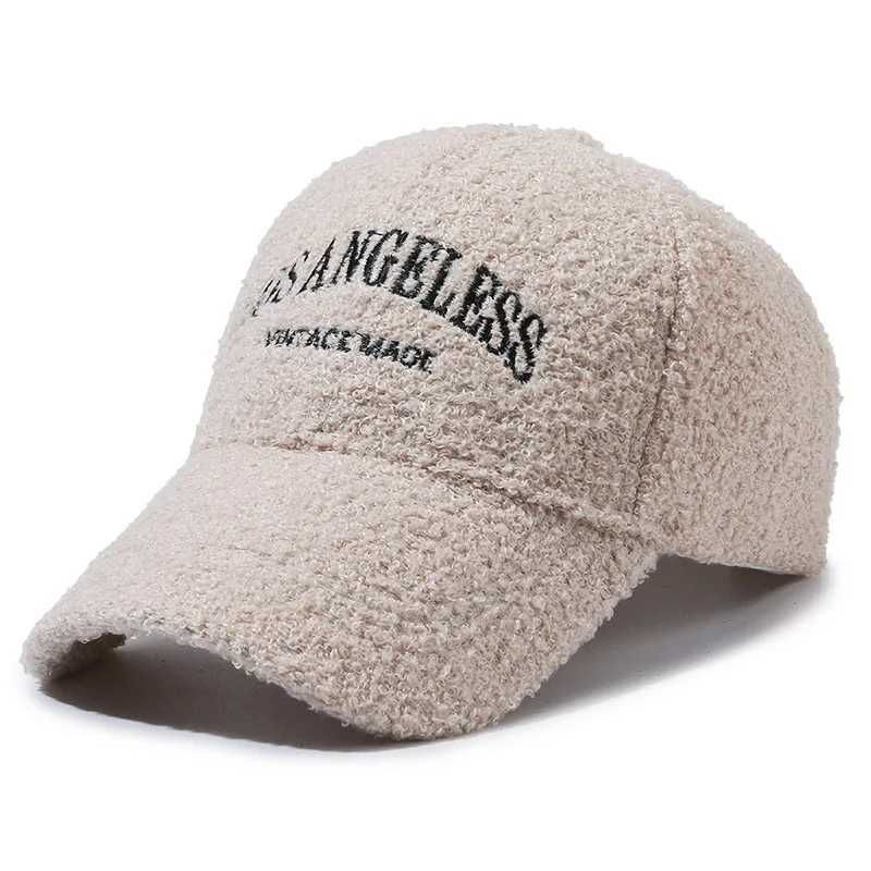 casquette de baseball beige