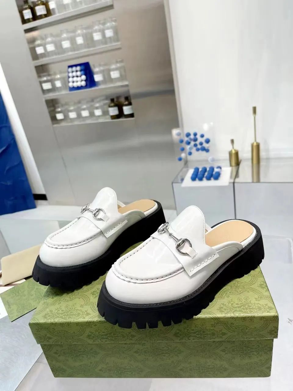 Blanc 【Slippers】