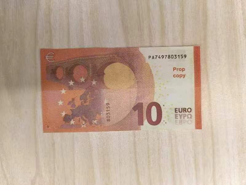 10 EURO