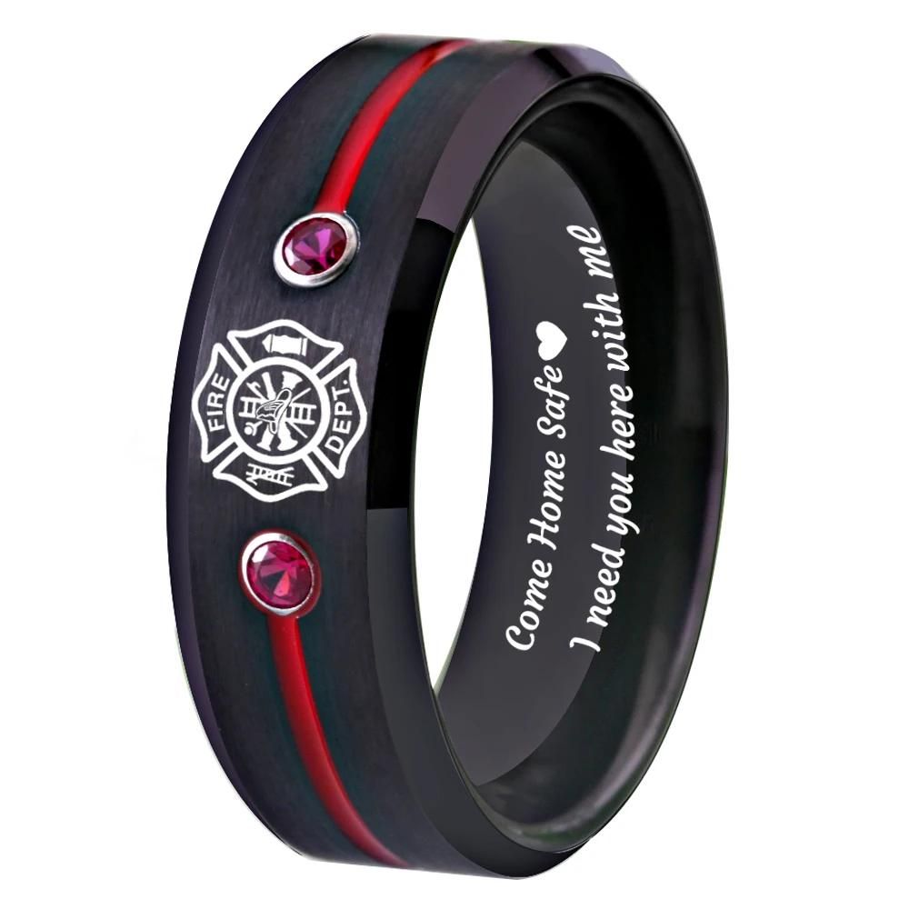 Taille de la bague : 8. Couleur de la pierre principale : noir avec rouge CZ.