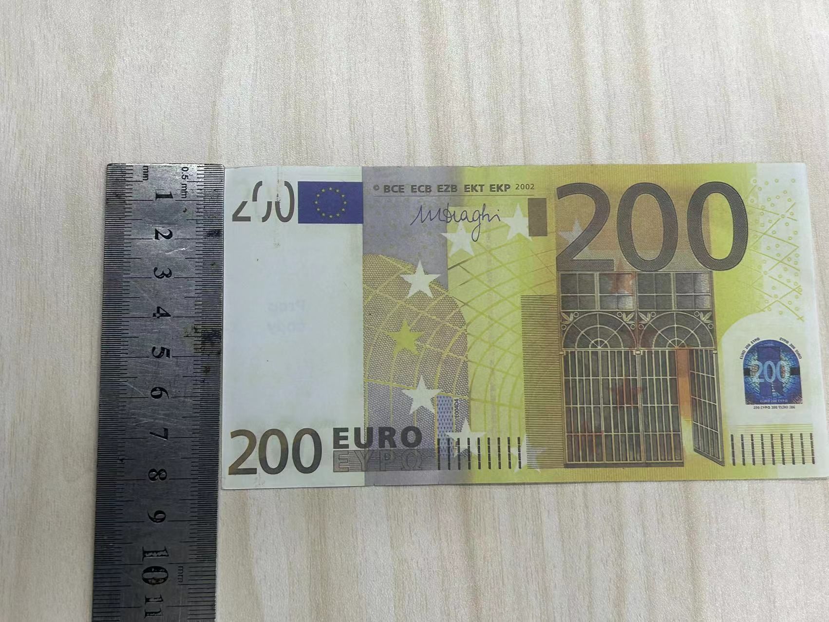 200 euro