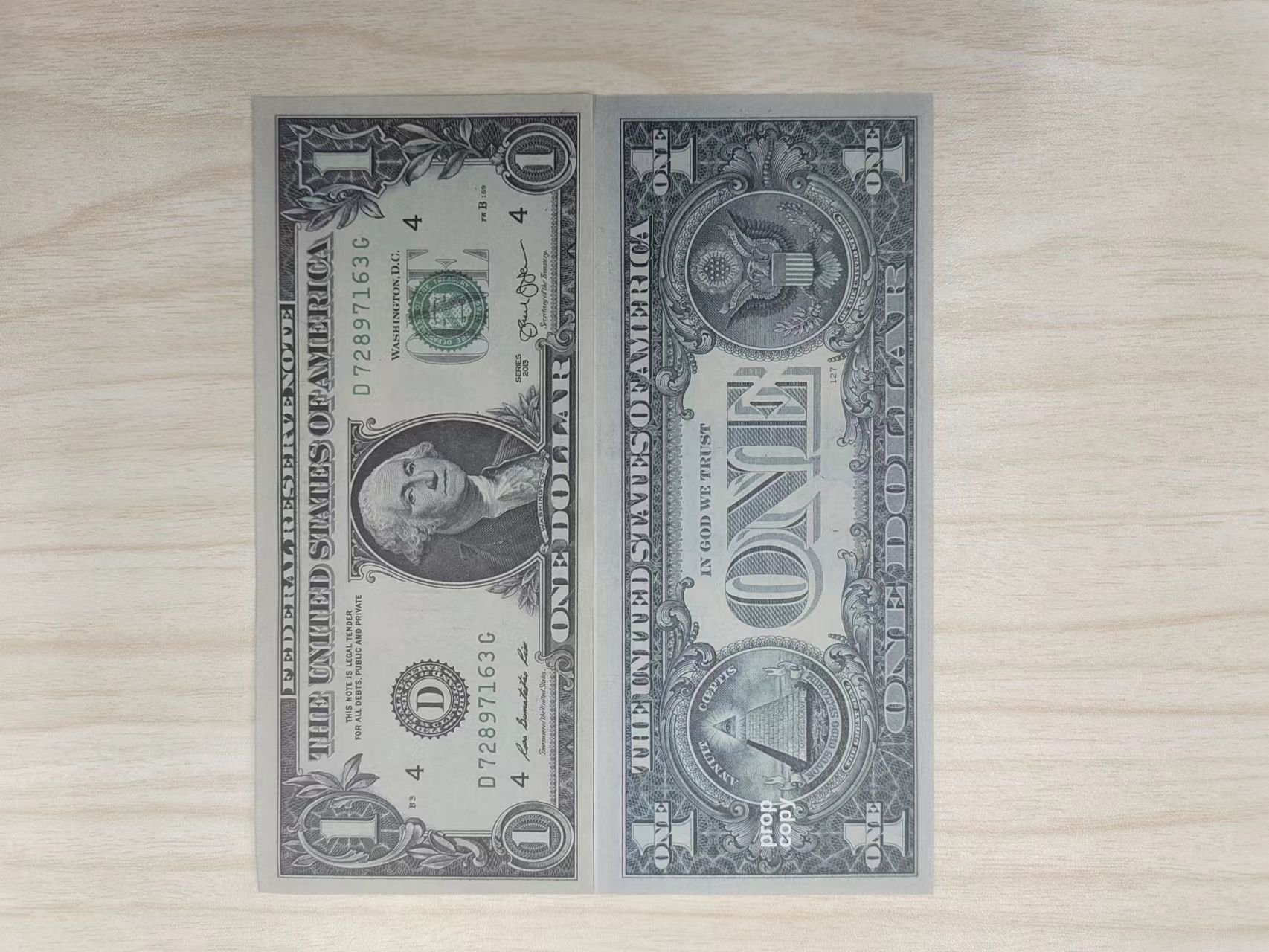 1 Dollar