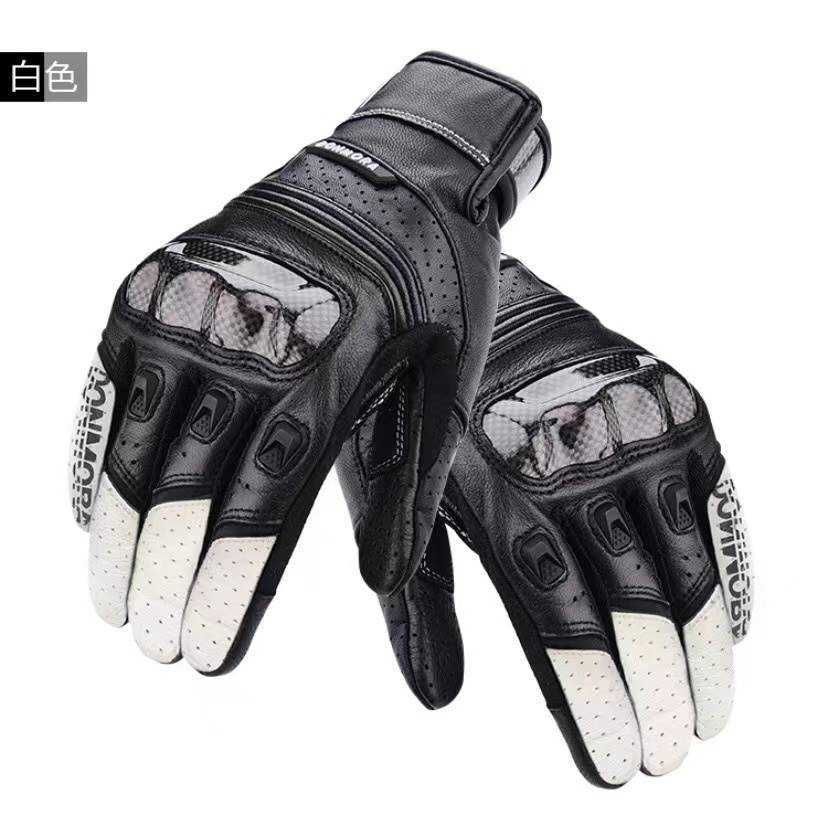 Handskar/svartvitt 11