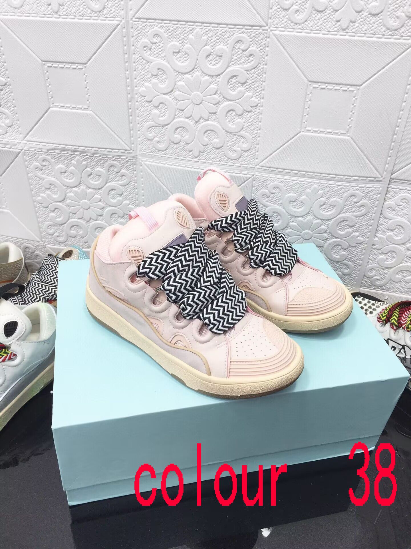 Kolor 38