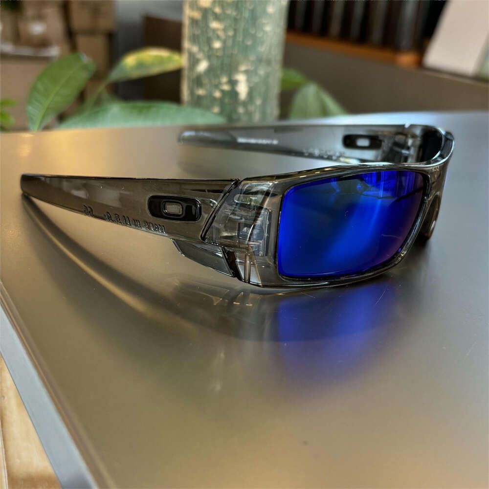 transparent gray frame blue chip