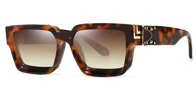 Leopardo com Brown