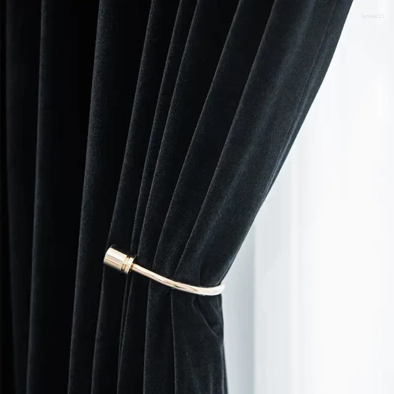 Curtain