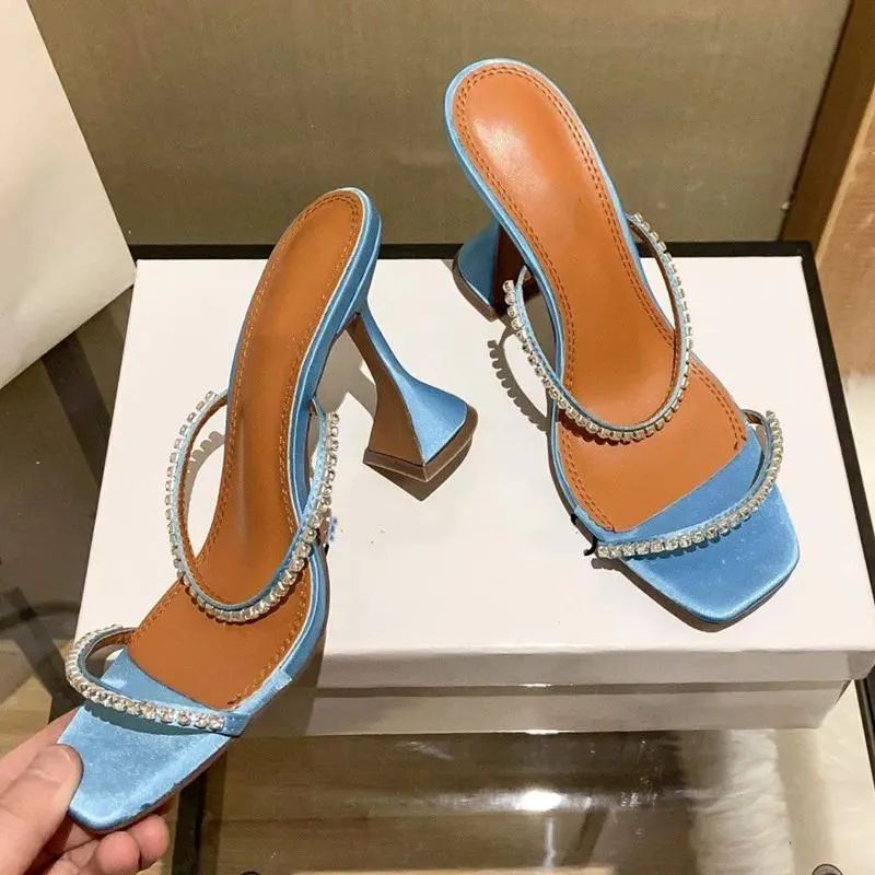 Blue(slippers)