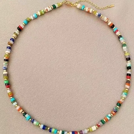 Couleur du métal : collier 13.