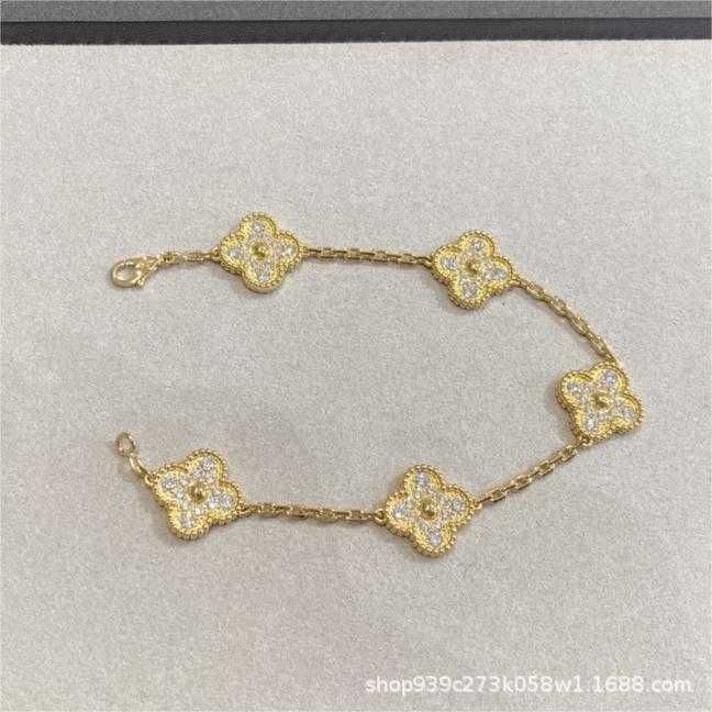 Golden Full Diamond Lucky Grass Bracelet