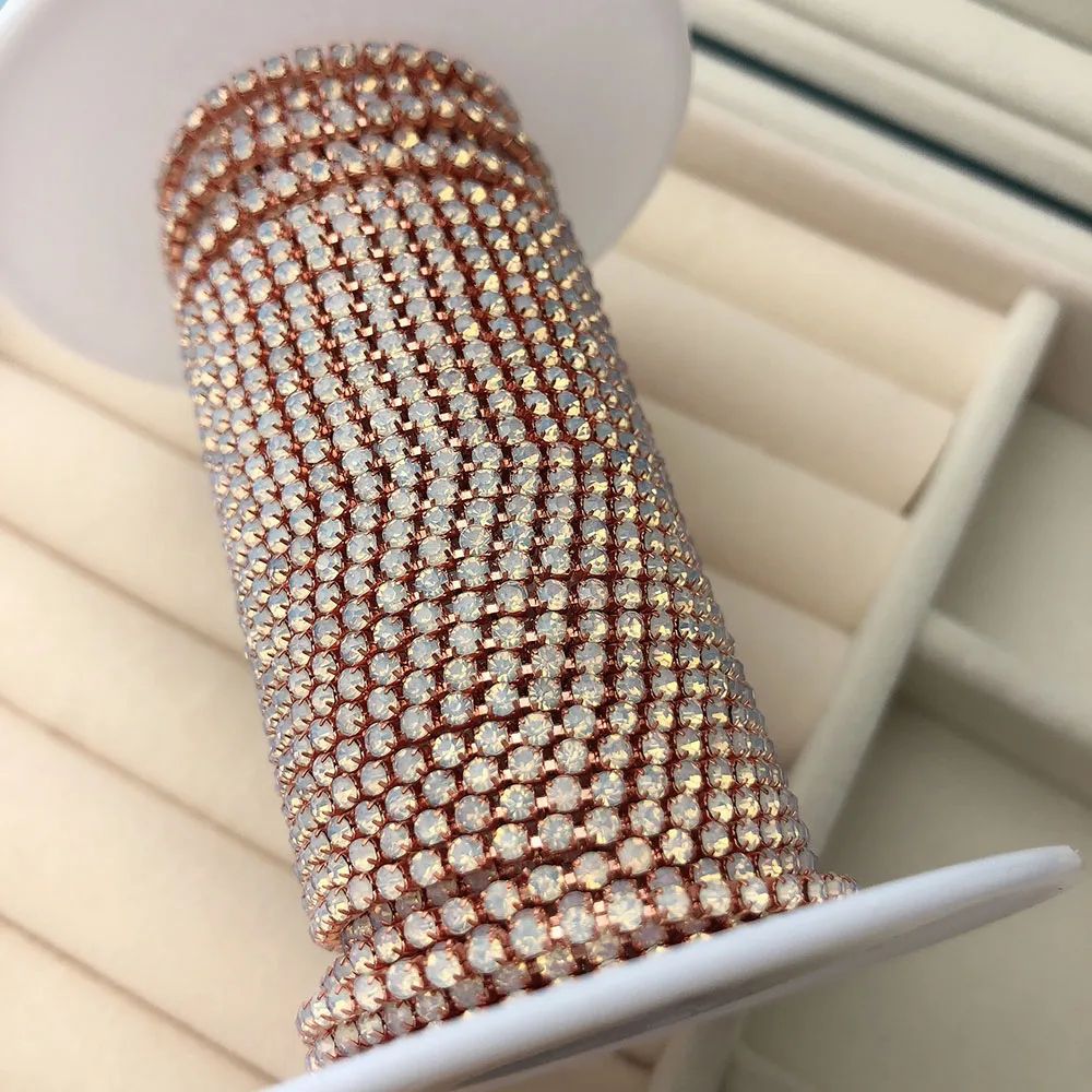 e22 opal rose gold-ss6 2mm-9 yards