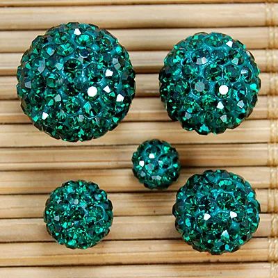 Emerald-10 mm 100pcs