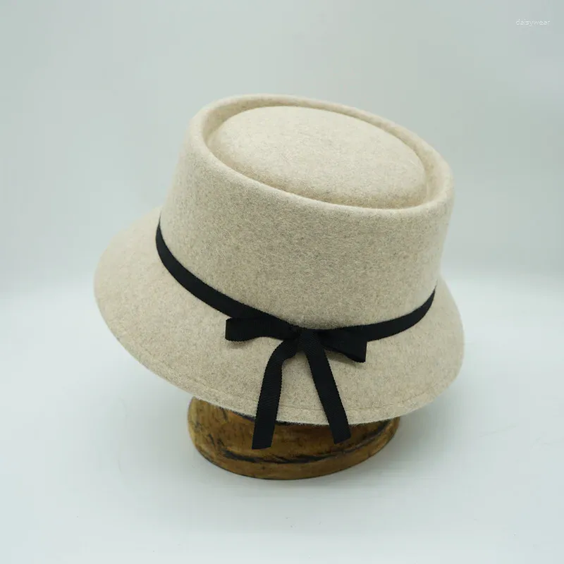 Beige Black Bow02