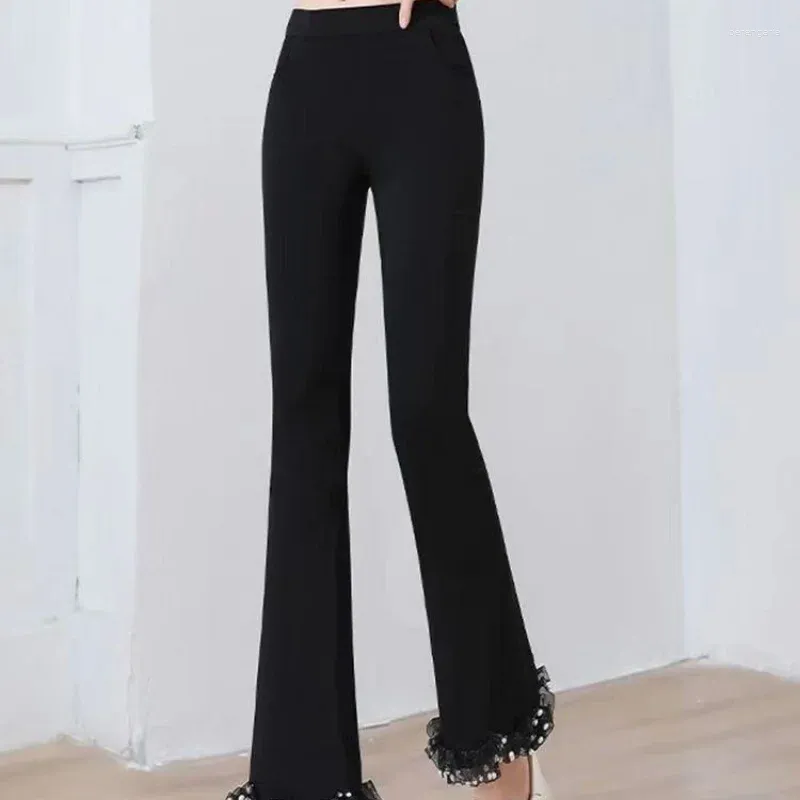 Schwarze Cropped-Hose