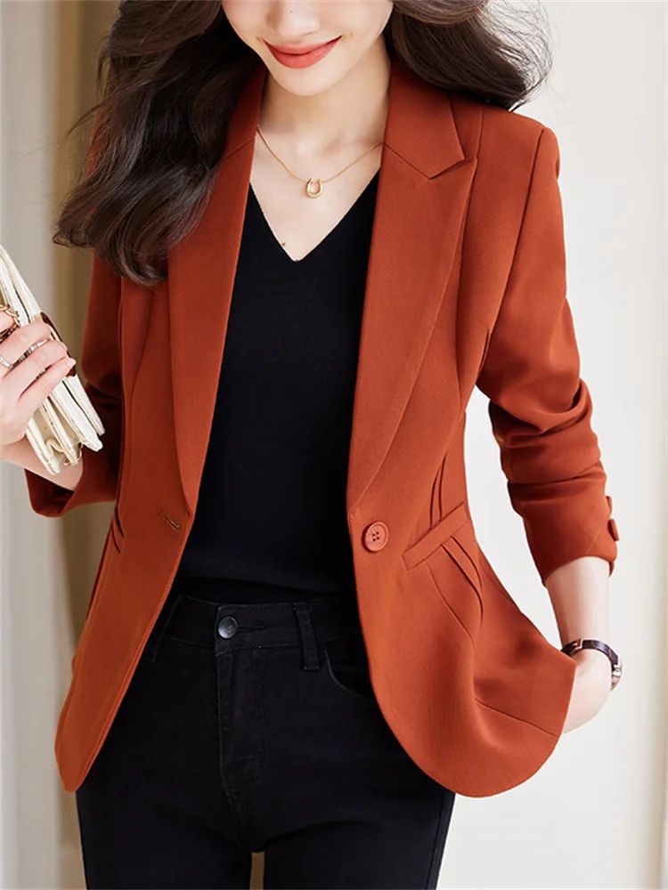 Roter Blazer