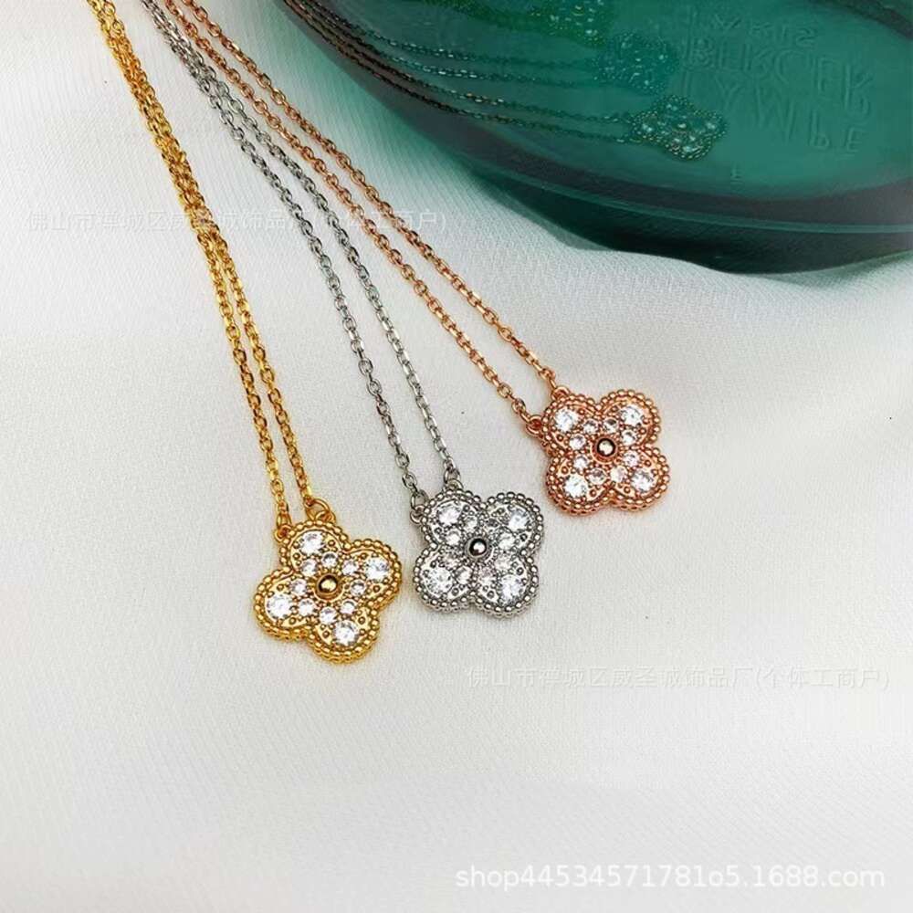 Roségouden diamanten ketting