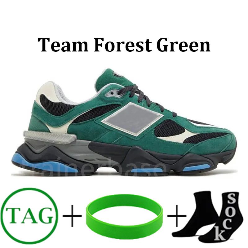 19 Team Forest Green