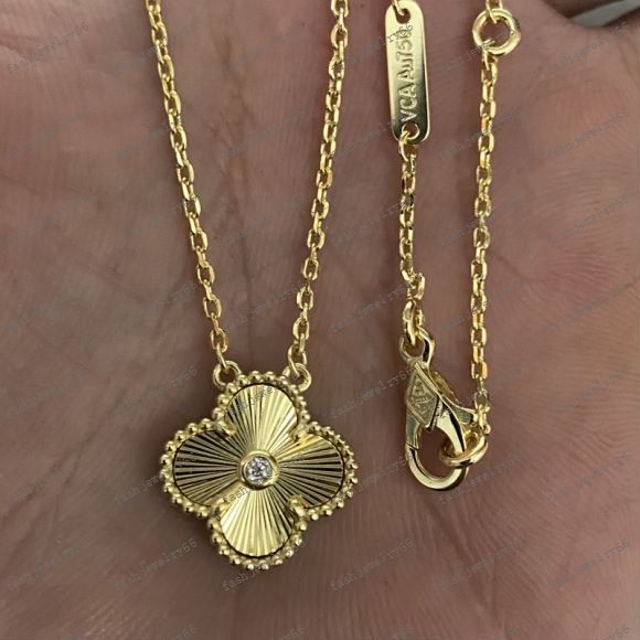 Gouden ketting+kleur2