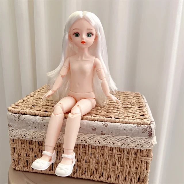 White A1 Green-Only Doll