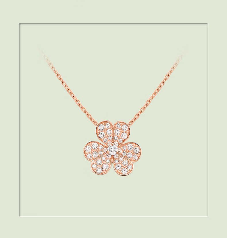 Rose Gold Clover Necklace-Trumpet