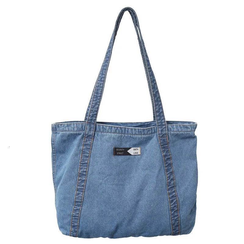 Bolsa azul clara 16