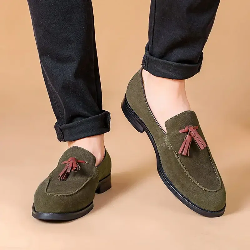 Dunkles Khaki