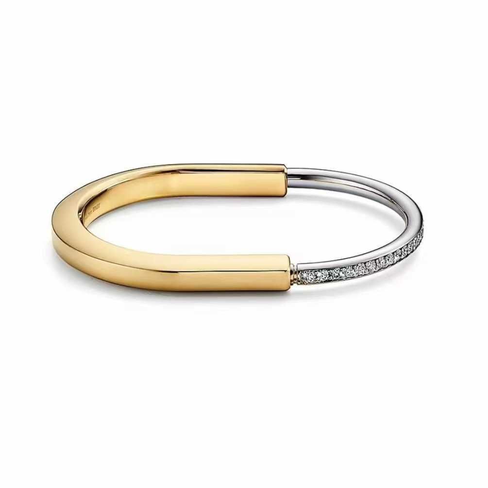 Lock Bracelet Gold (half Diamond)