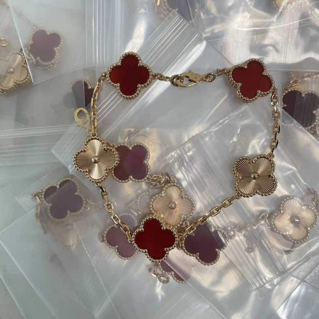 Bracelet laser à l'agate rouge Gold-925