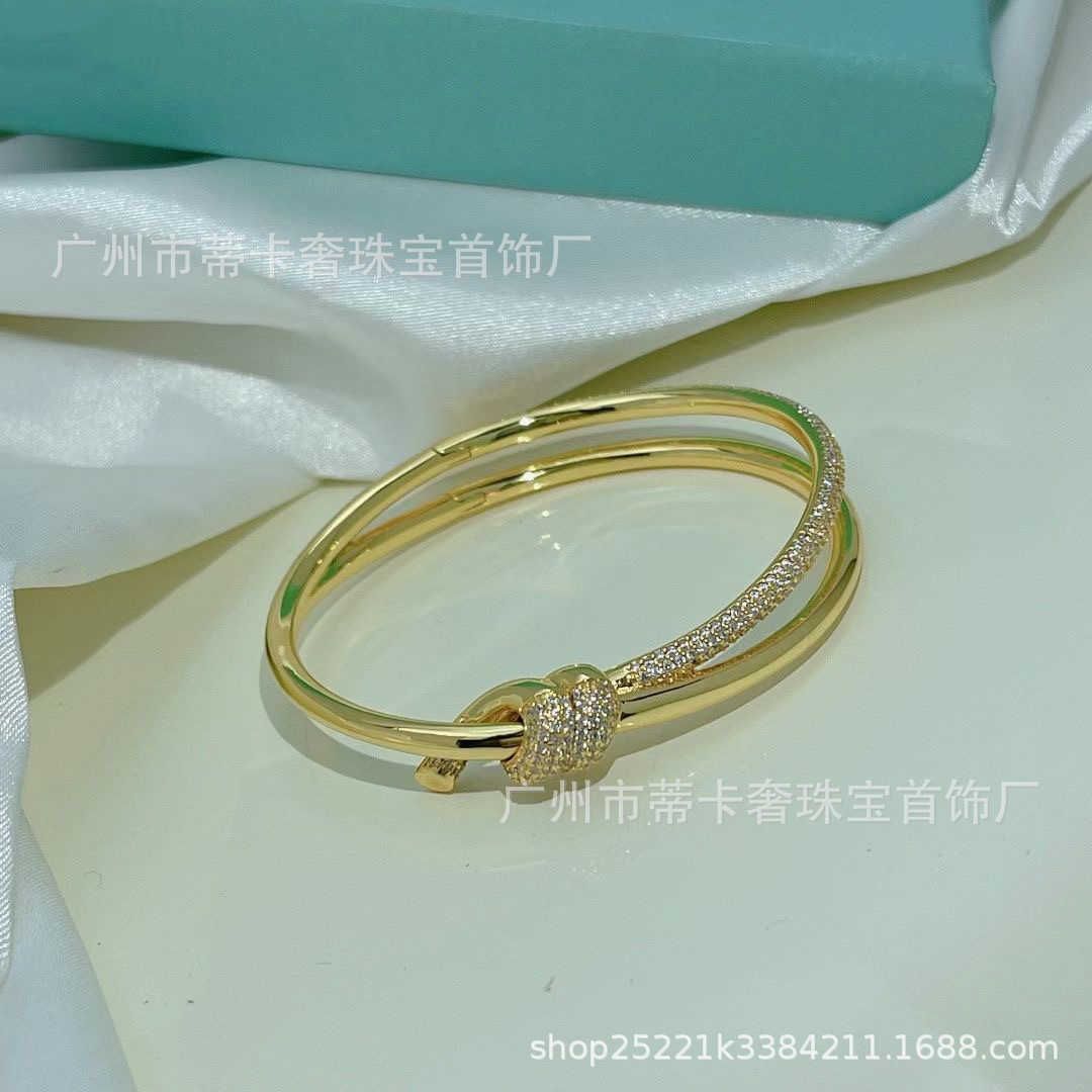 Gold Half Diamond-One Size Fits All 17cm