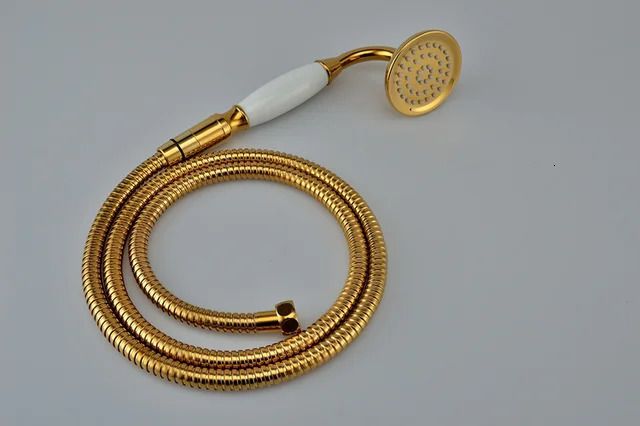 Douche Et Tuyau D'or