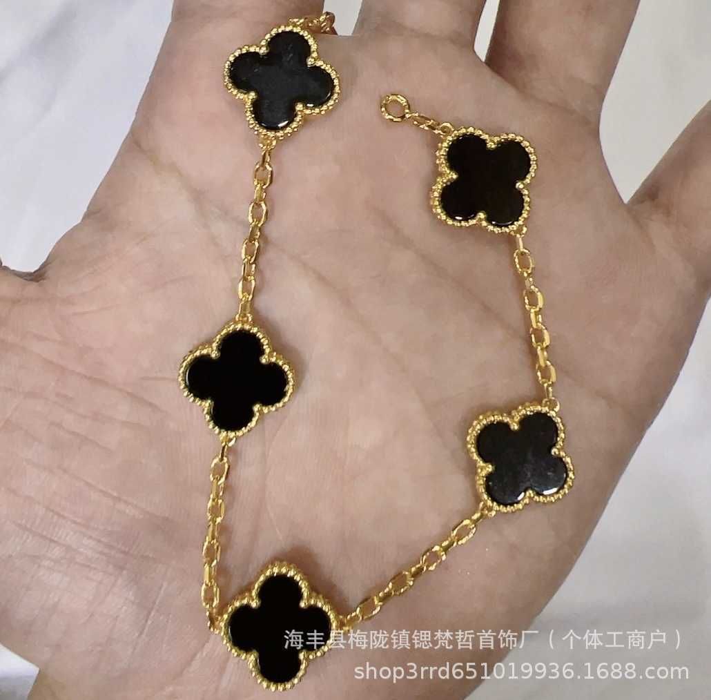 Gold Black Agate Five Flower Bracelet