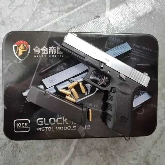 Srebrny czarny glock