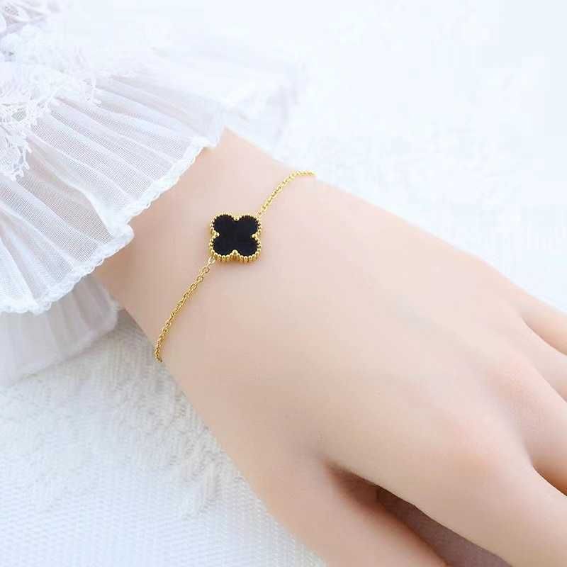 Single Flower Gold Bracelet Black-18k