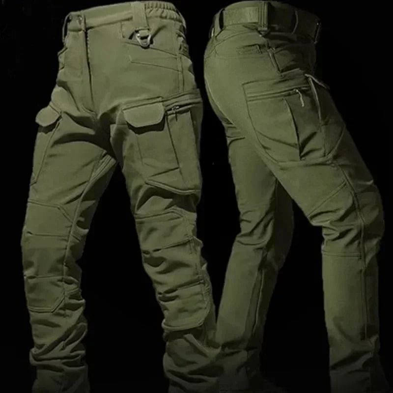 Solo pantalones verdes