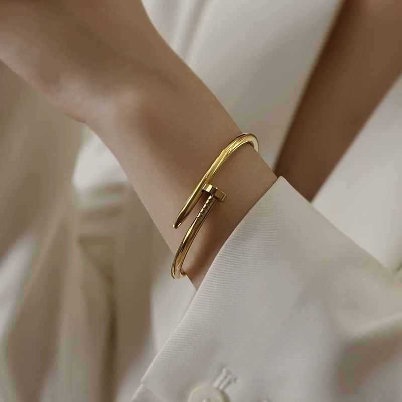 bracelet à ongles