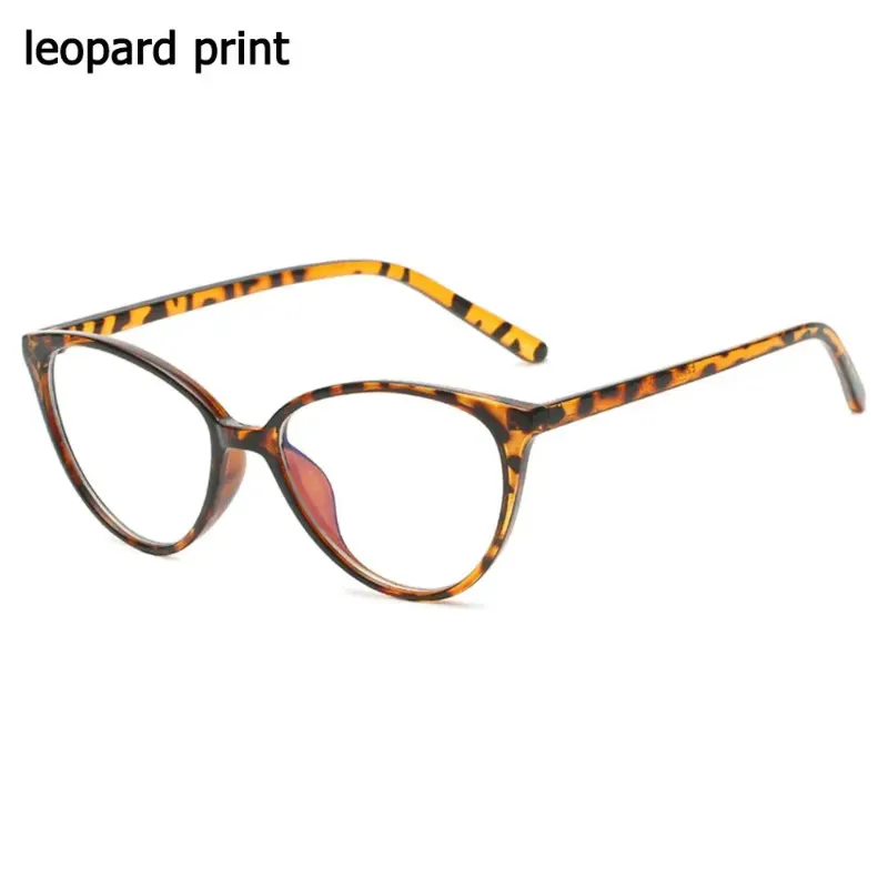 B - estampa de leopardo