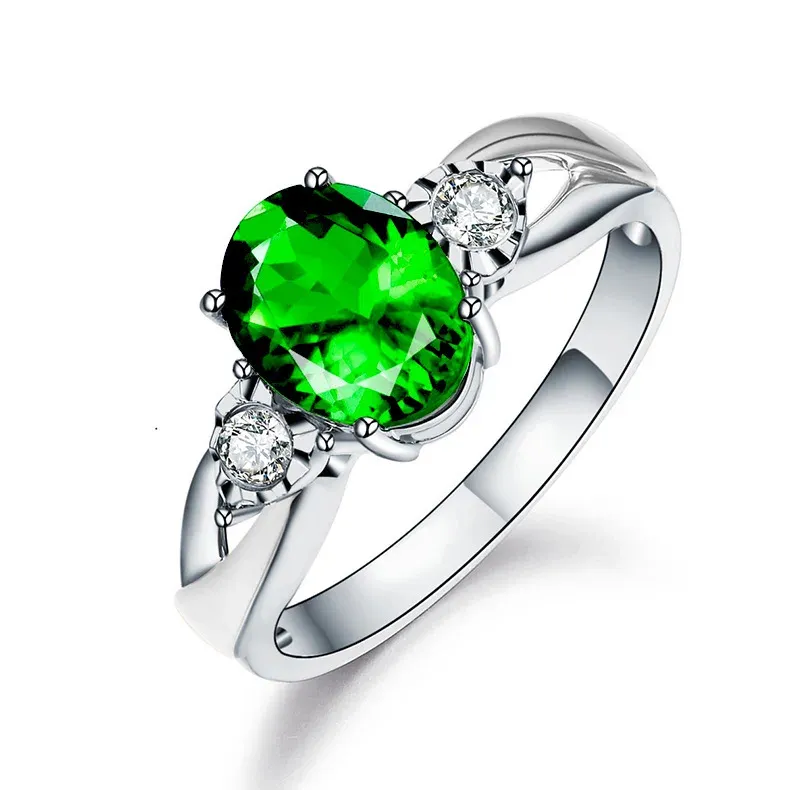 Anneau diamant vert