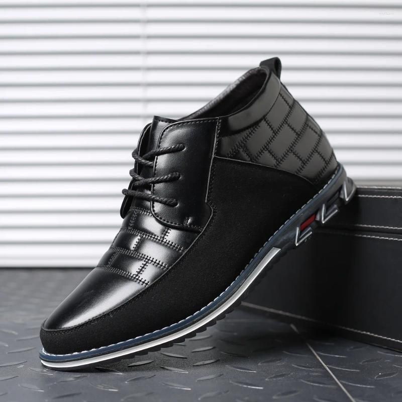 Black casual shoes