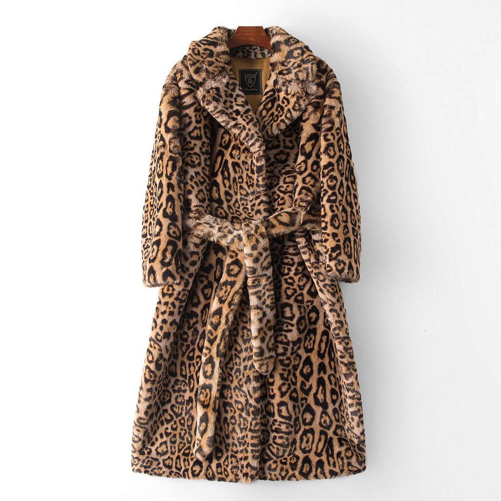 Brauner Leoparden-Print