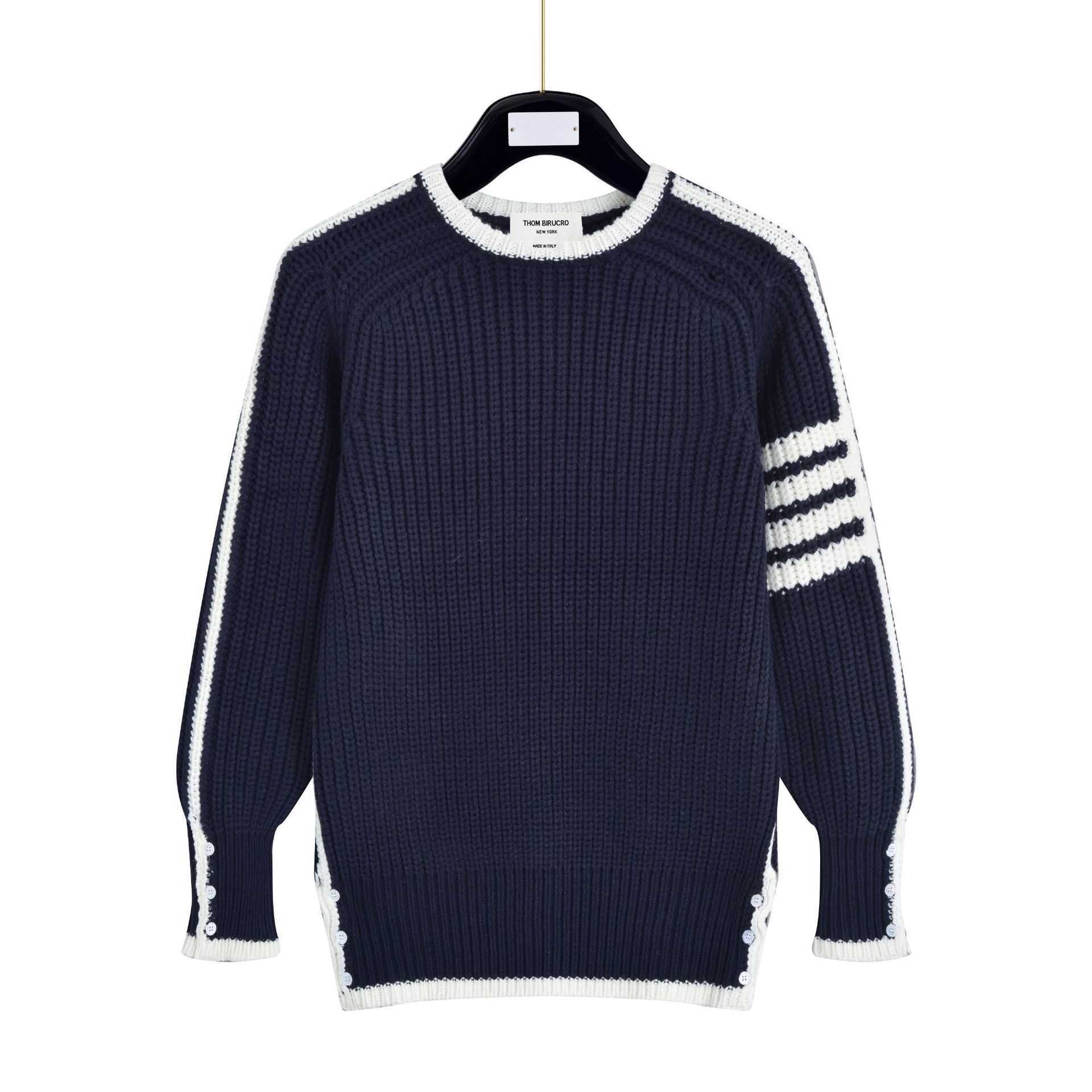 Navy blau