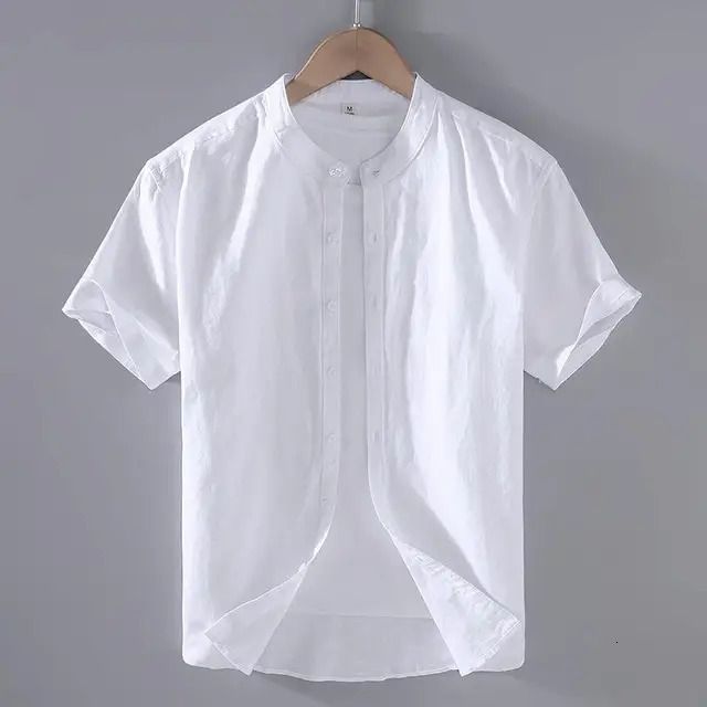 白いチュニックシャツ
