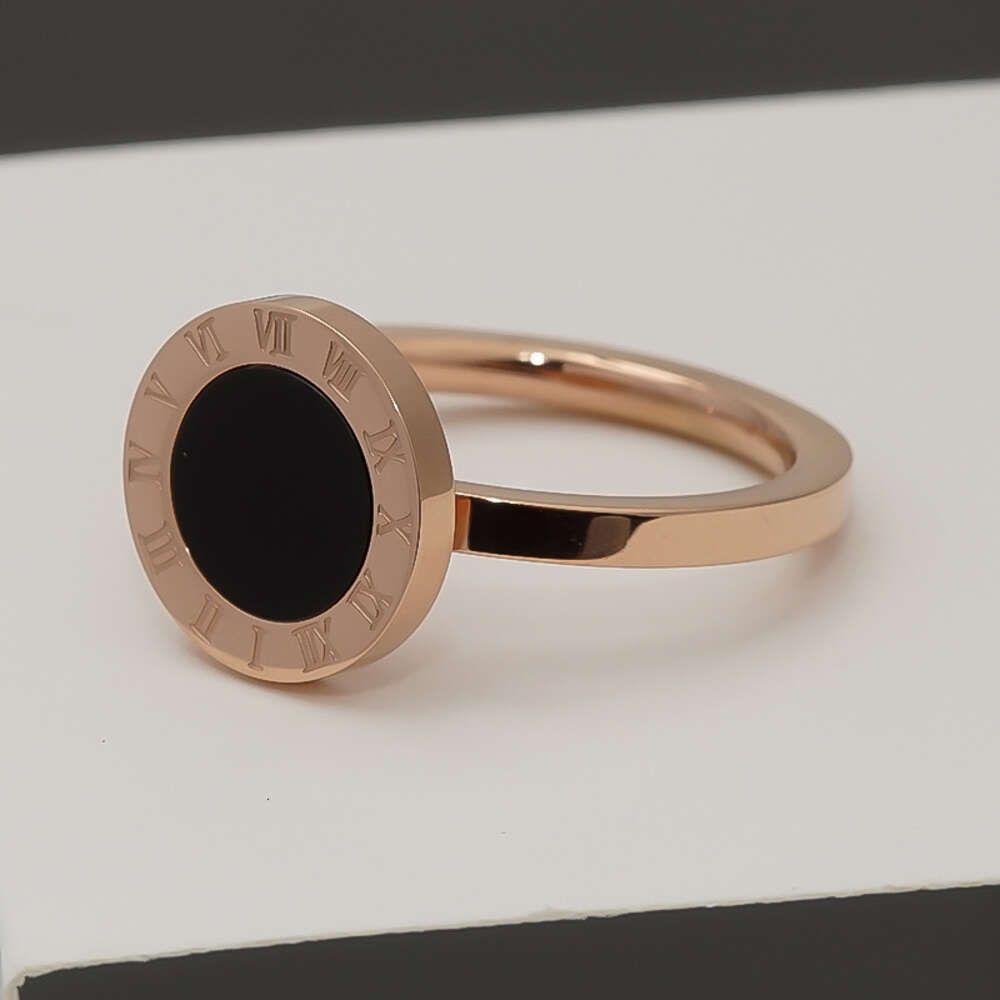 Bague noire romaine