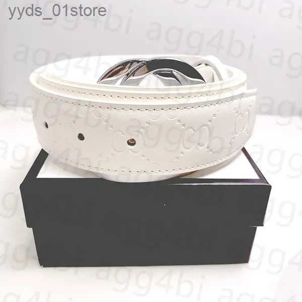 #8 Embossed White + Round Silver Buckle