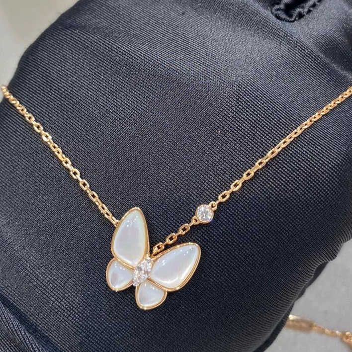 Collier de papillon blanc fritillaria r