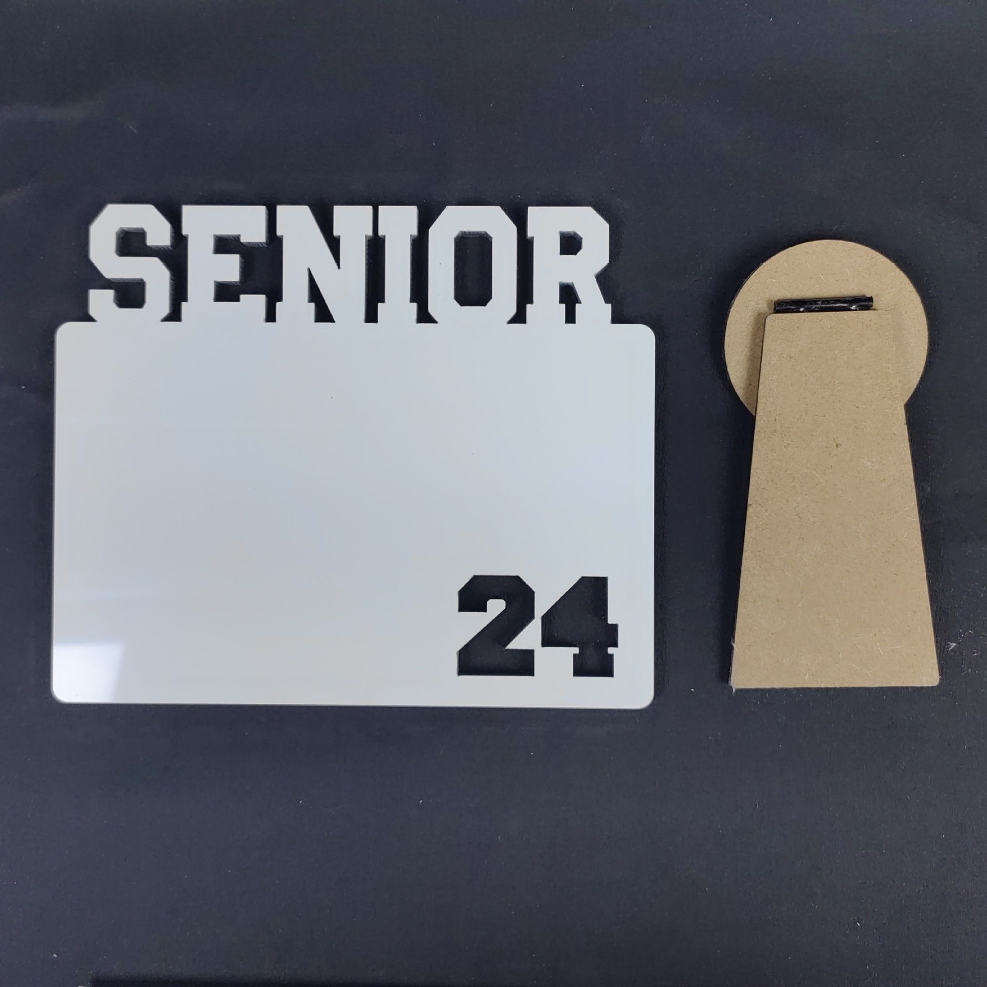 Senior 24