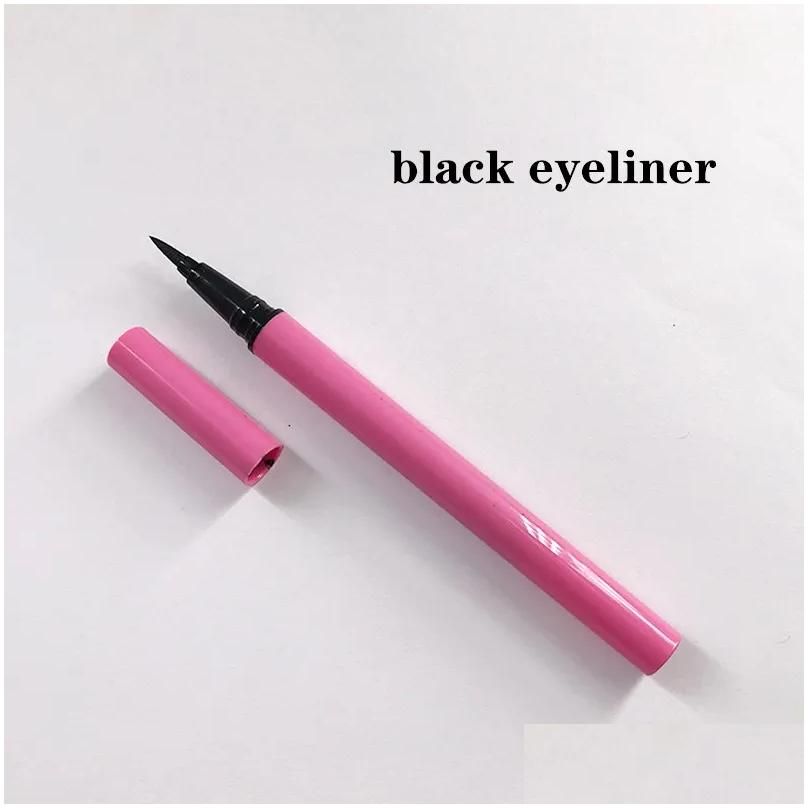 Black Eyeliner16