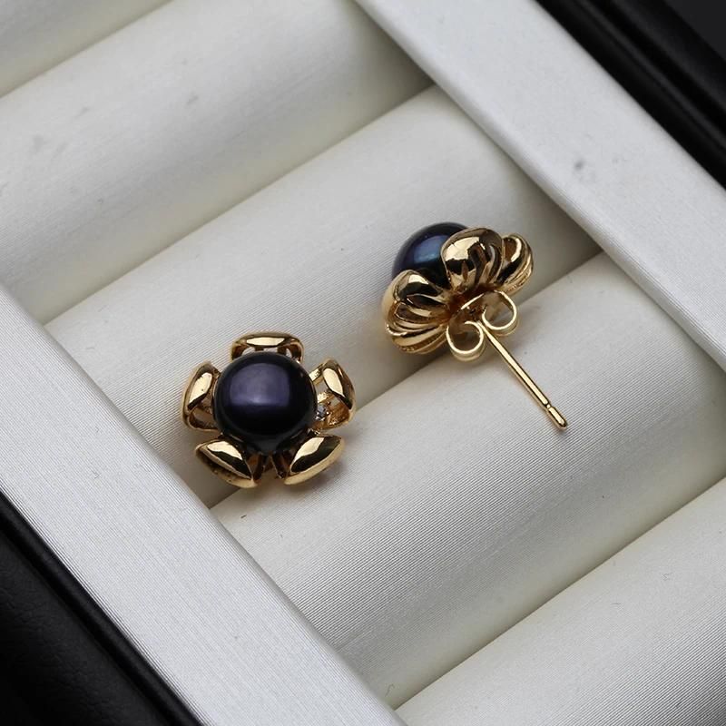 black pearl earring