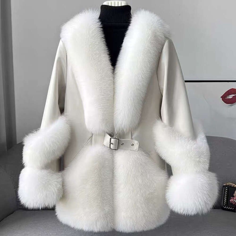 White 100% True Fox Fur Grass